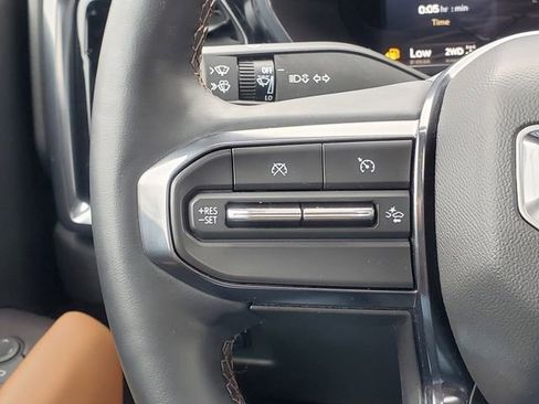 Used 2024 GMC Canyon AT4 w/ AT4 Premium Package image 18