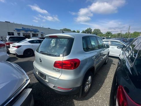 Used 2013 Volkswagen Tiguan S AWD/4WD image 3