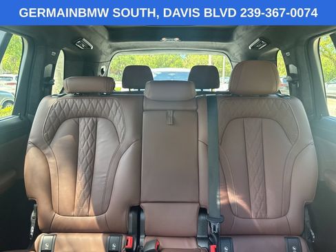 Used 2025 BMW X7 M60i AWD/4WD image 52
