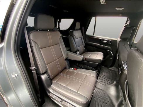 Used 2025 Chevrolet Tahoe High Country AWD/4WD image 38