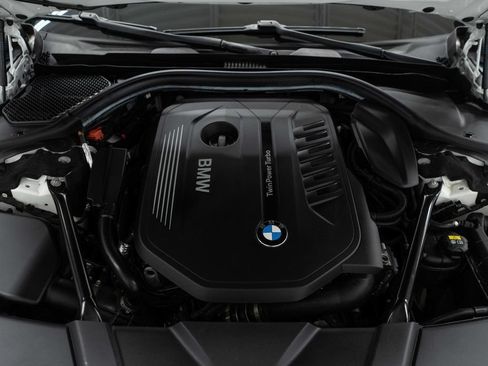 Used 2018 BMW 740i xDrive AWD/4WD image 46