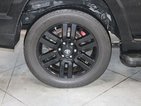 Used 2021 Toyota 4Runner Nightshade image 14