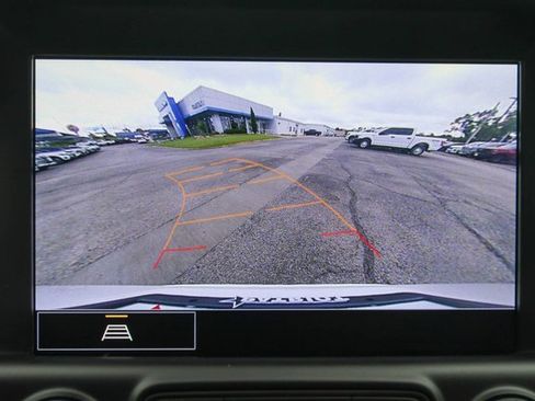 Used 2023 GMC Terrain AT4 image 34