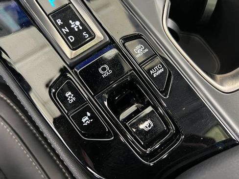 Used 2025 Lexus NX 450h+ AWD w/ Accessory Package (Z2) image 23
