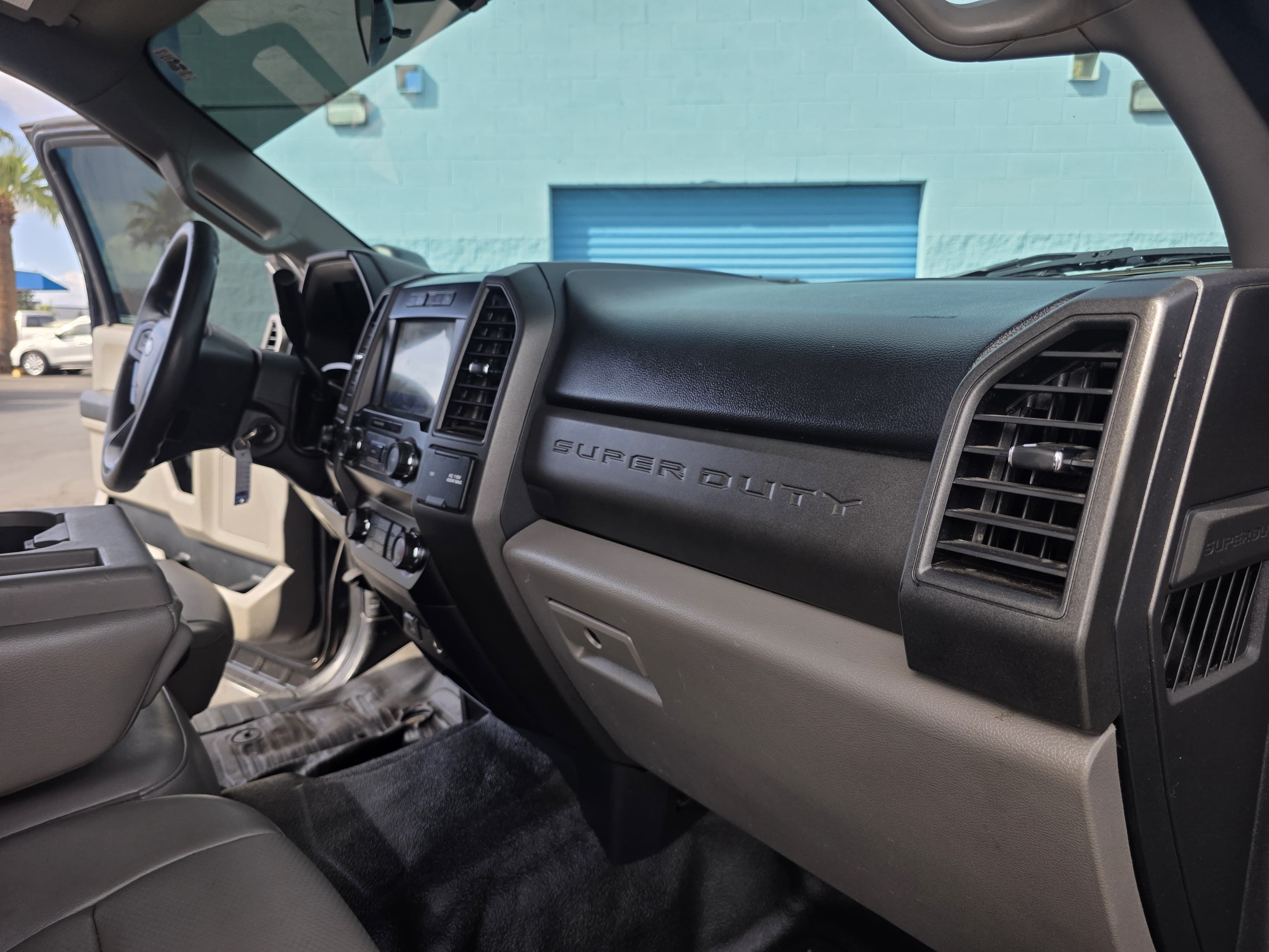 Used 2020 Ford F350 XL w/ Power Equipment Group AWD/4WD image 16