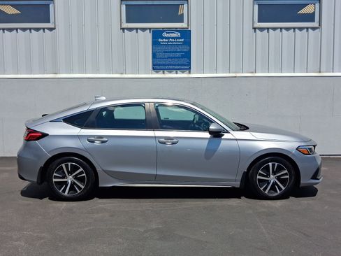 Used 2023 Honda Civic LX image 9