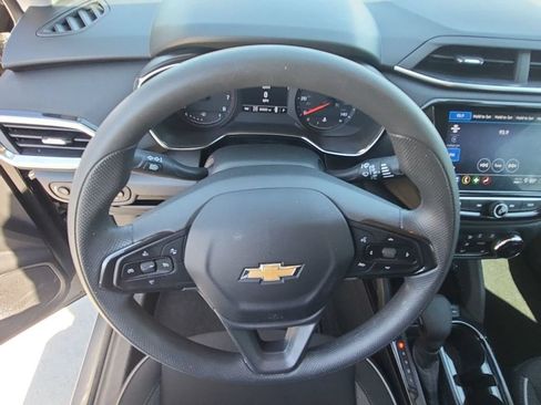Used 2023 Chevrolet TrailBlazer LT w/ Convenience Package AWD/4WD image 18