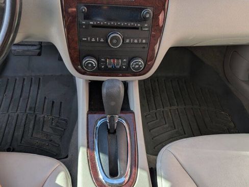 Used 2009 Chevrolet Impala LT w/ Luxury Edition Package image 12