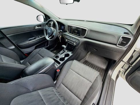 Used 2021 Kia Sportage LX FWD image 30
