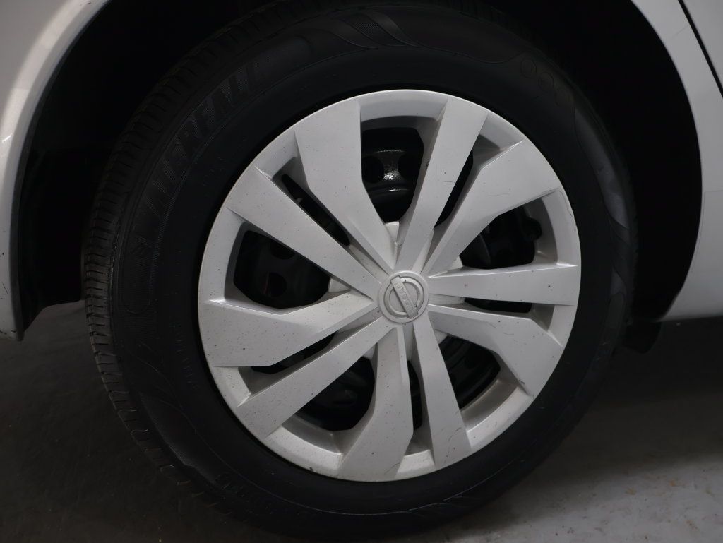 Used 2025 Nissan Versa S FWD image 31