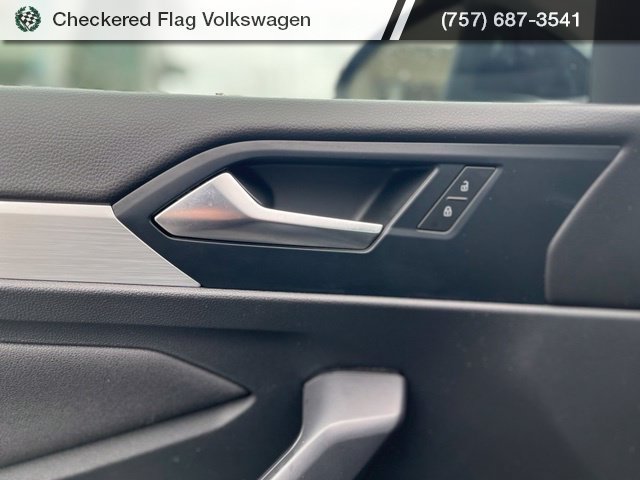 Used 2025 Volkswagen Jetta Sport FWD image 13