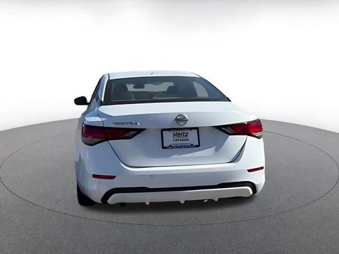 Used 2025 Nissan Sentra SV image 16