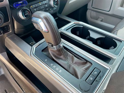 Used 2019 Ford F150 Limited w/ Trailer Tow Package image 17