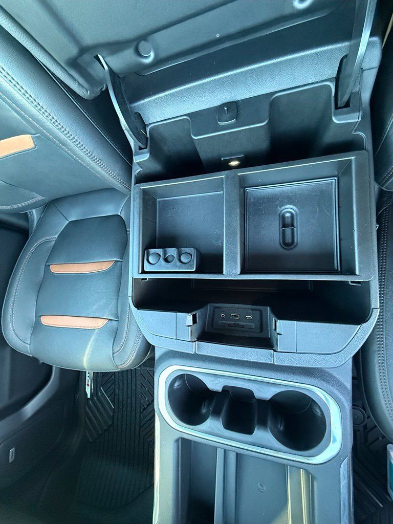 Used 2020 GMC Sierra 1500 AT4 w/ Off-Road Performance Package AWD/4WD image 15