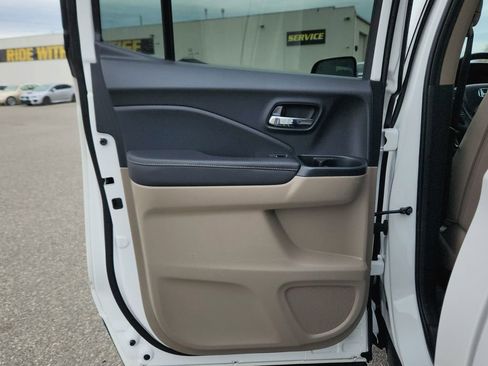 Used 2023 Honda Ridgeline RTL-E image 23