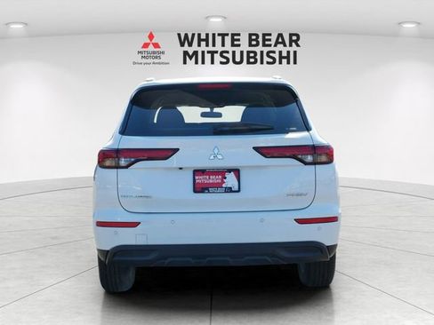 Used 2025 Mitsubishi Outlander ES AWD/4WD image 6