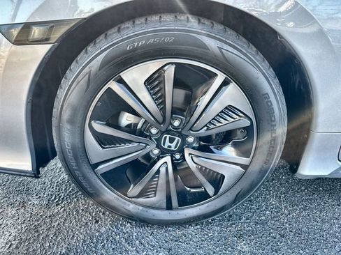 Used 2018 Honda Civic EX image 18