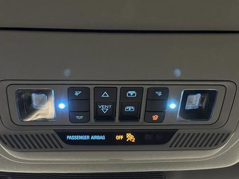 Used 2023 Ford Explorer XLT image 26