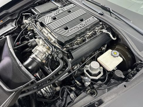 Used 2018 Chevrolet Corvette Z06 RWD image 18