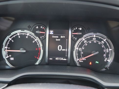 Used 2020 Toyota 4Runner Limited AWD/4WD image 36