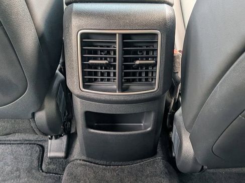 Used 2024 Kia Sportage EX image 17