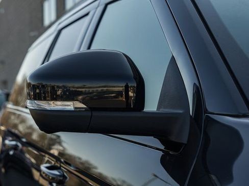 New 2025 Ford Expedition Platinum w/ Stealth Performance Package image 22