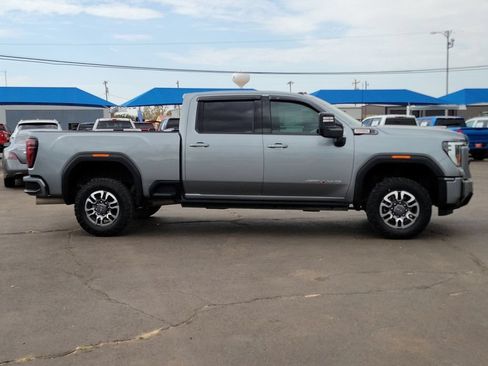 Used 2024 GMC Sierra 2500 AT4 w/ Max Trailering Package AWD/4WD image 5