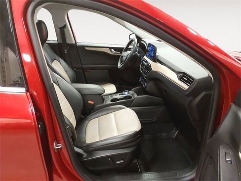 Used 2022 Ford Escape Titanium w/ Titanium Elite Package image 15