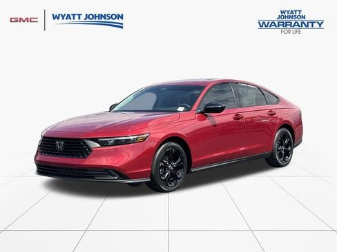 Used 2025 Honda Accord SE image 1