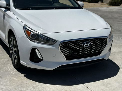 Used 2020 Hyundai Elantra GT w/ Style Package 02 FWD image 10