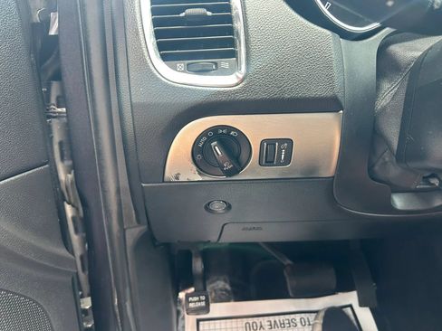 Used 2018 Dodge Durango SXT w/ 3rd Row Seating Group AWD/4WD image 11