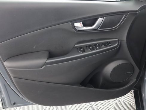 Used 2023 Hyundai Kona Limited image 26