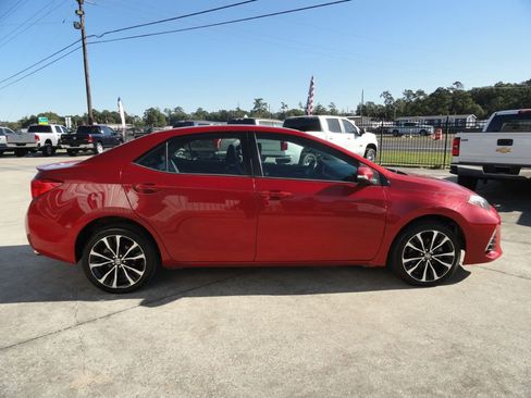 Used 2017 Toyota Corolla SE image 5
