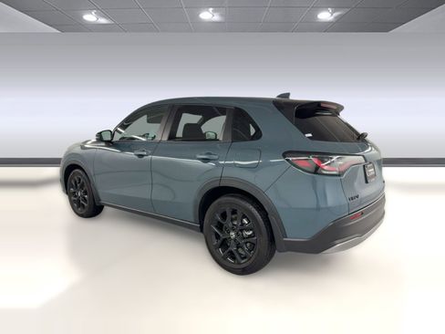 Used 2024 Honda HR-V Sport image 3