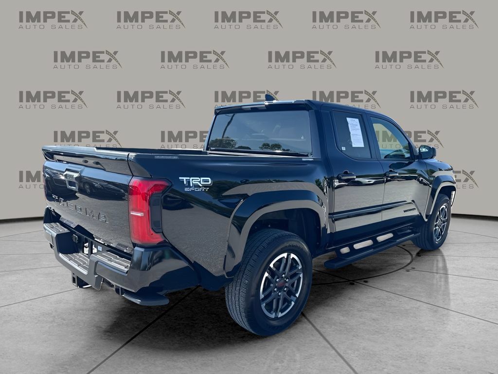 Used 2024 Toyota Tacoma TRD Sport AWD/4WD image 5