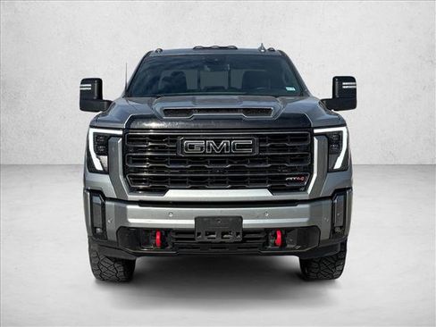 Used 2024 GMC Sierra 2500 AT4 w/ AT4 Preferred Package image 2