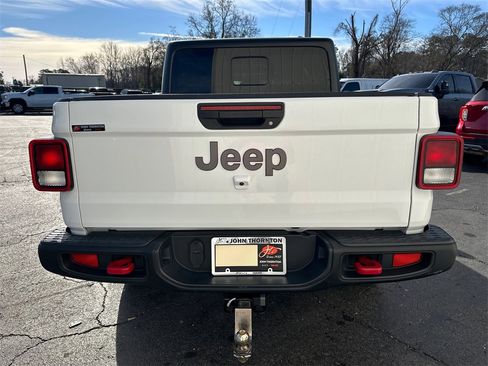 Used 2020 Jeep Gladiator Rubicon image 7