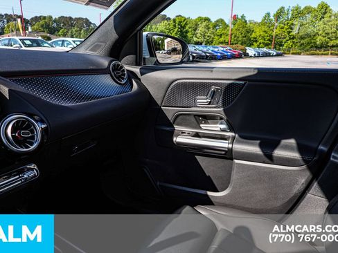 Used 2025 Mercedes-Benz GLA 250 image 45