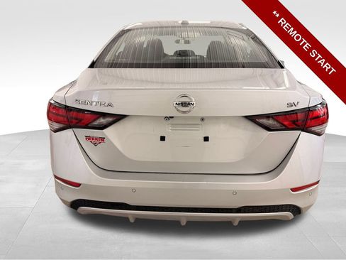 Used 2021 Nissan Sentra SV image 4