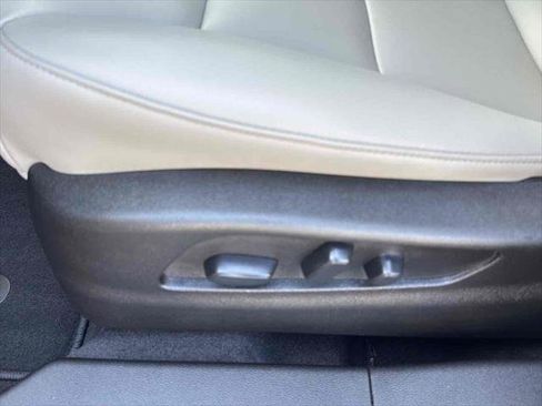 Used 2021 Cadillac XT4 Luxury image 15