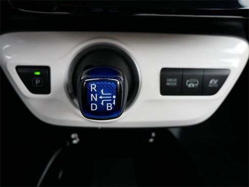 Used 2017 Toyota Prius Prime Premium image 22