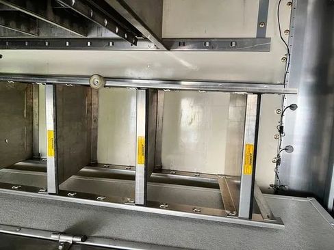 Used 2016 Chevrolet Express 4500 image 22