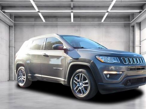 Used 2020 Jeep Compass Latitude FWD image 1