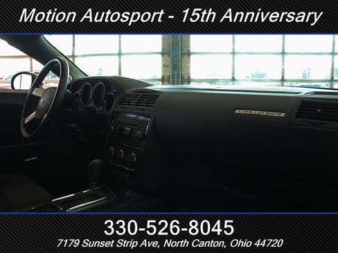 Used 2010 Dodge Challenger R/T RWD image 29