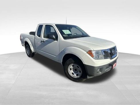 Used 2018 Nissan Frontier S image 24