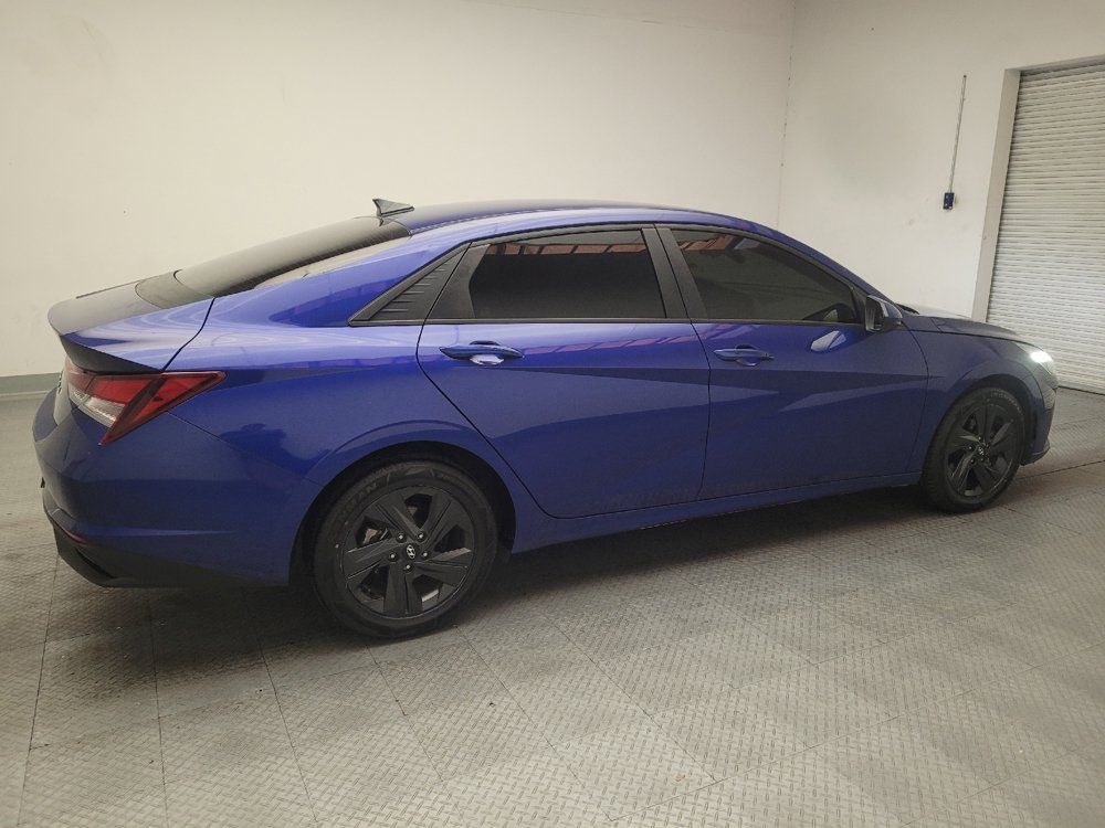 Used 2022 Hyundai Elantra SEL w/ Convenience Package FWD image 10