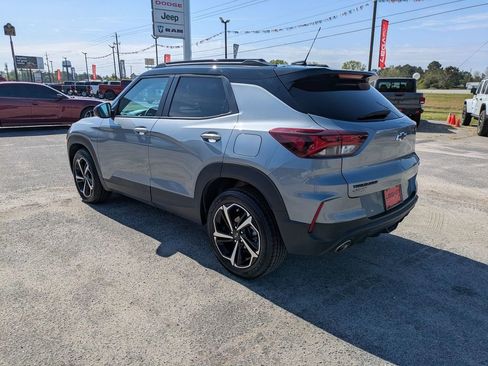 Used 2023 Chevrolet TrailBlazer RS w/ Convenience Package FWD image 5