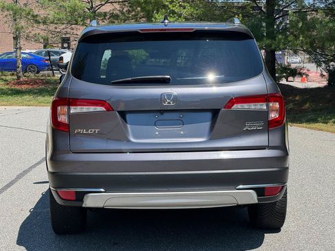 Used 2019 Honda Pilot Touring image 5