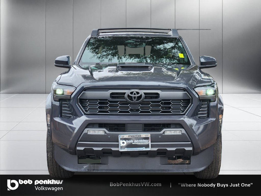 Used 2025 Toyota Tacoma TRD Sport w/ TRD Sport Upgrade Package AWD/4WD image 22