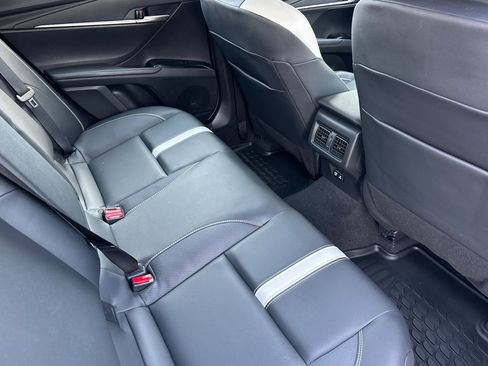 Certified 2025 Toyota Camry SE image 18